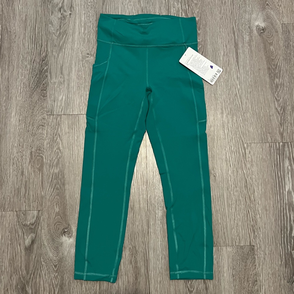 NWT Lululemon Invigorate High Rise Crop 23” Leggings